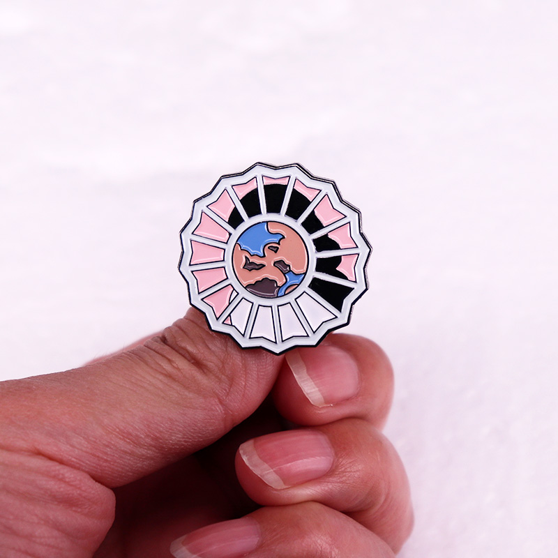 Divine Feminine Enamel Pin Mus - огляд і ціна Embroidery Icon