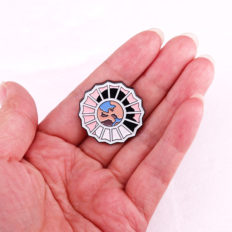 Divine Feminine Enamel Pin Mus - огляд і ціна Embroidery Icon