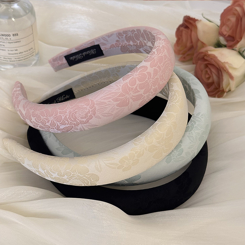 Fashion Women Embroidery Rose  - огляд і ціна Embroidery Hooping